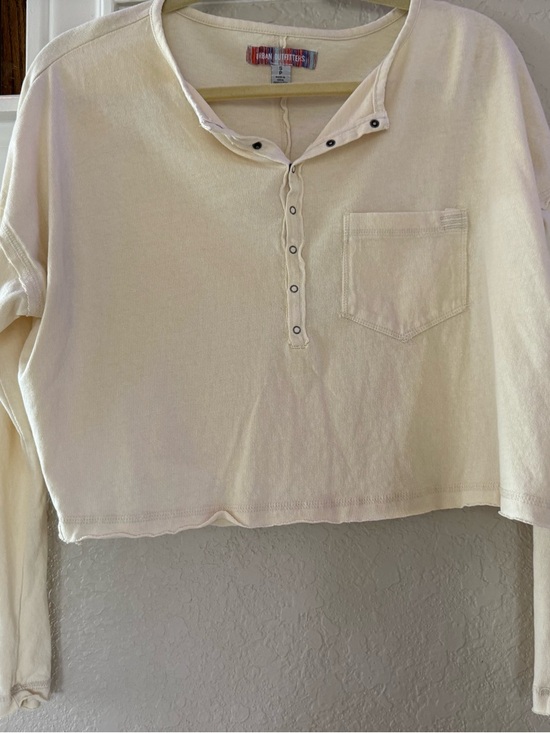 Urban Outfitters Tops - Urban Outfitters Pale Cream Cropped Henley Top